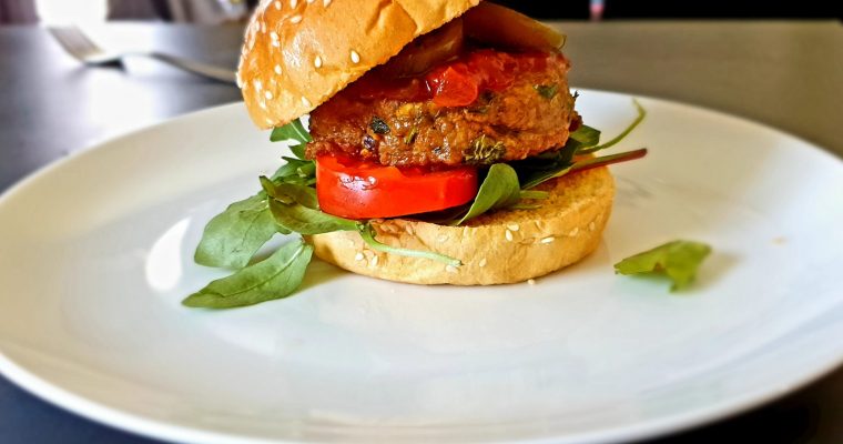 SPICY TURKEY BURGERS