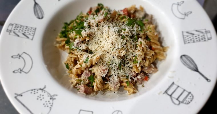 MASCARPONE, HAM AND MUSHROOM PASTA