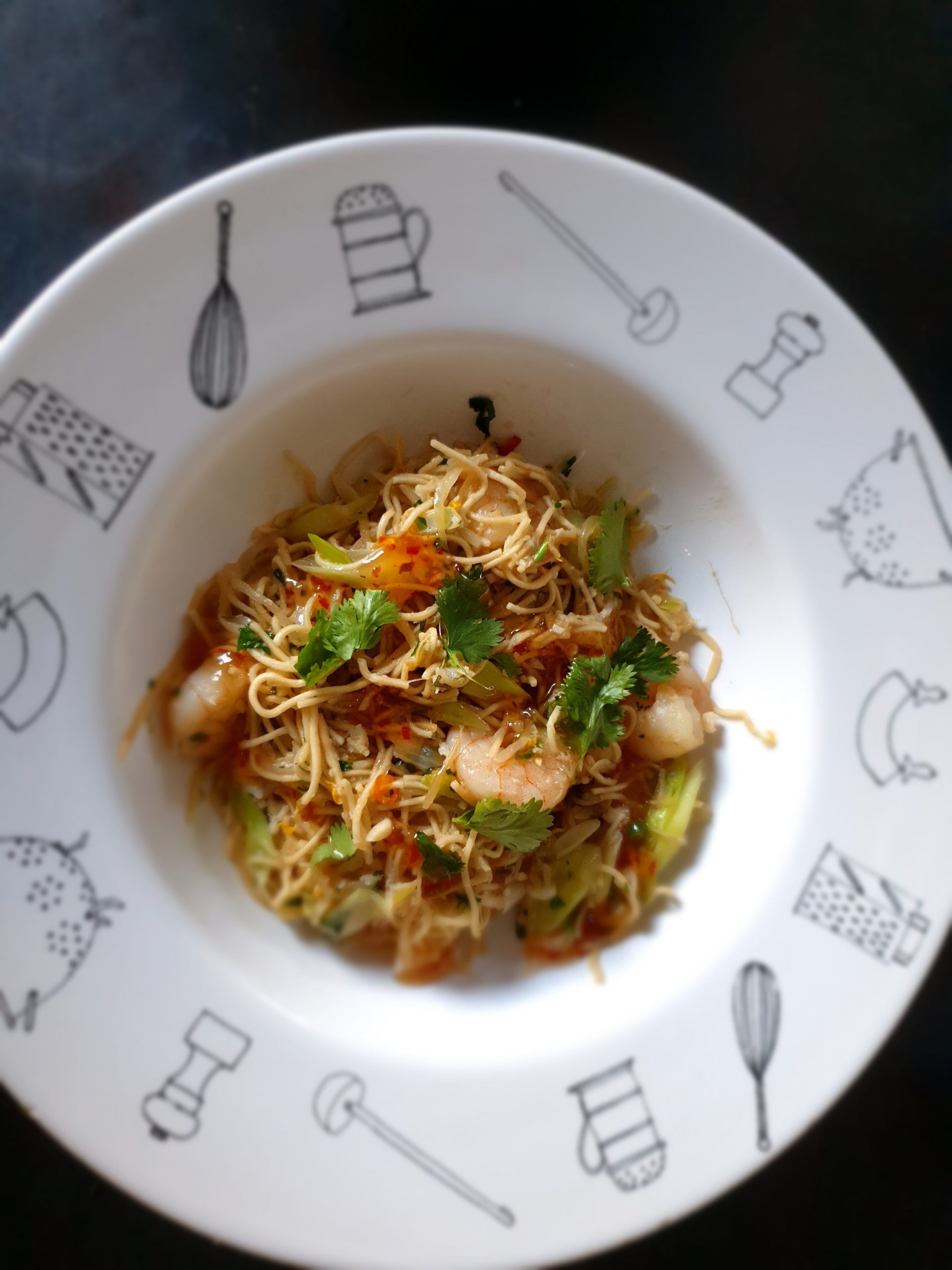 CHILLI, CRAB AND PRAWN NOODLES